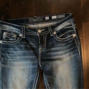 Women’s Miss Me standard dark wash skinny jeans 28